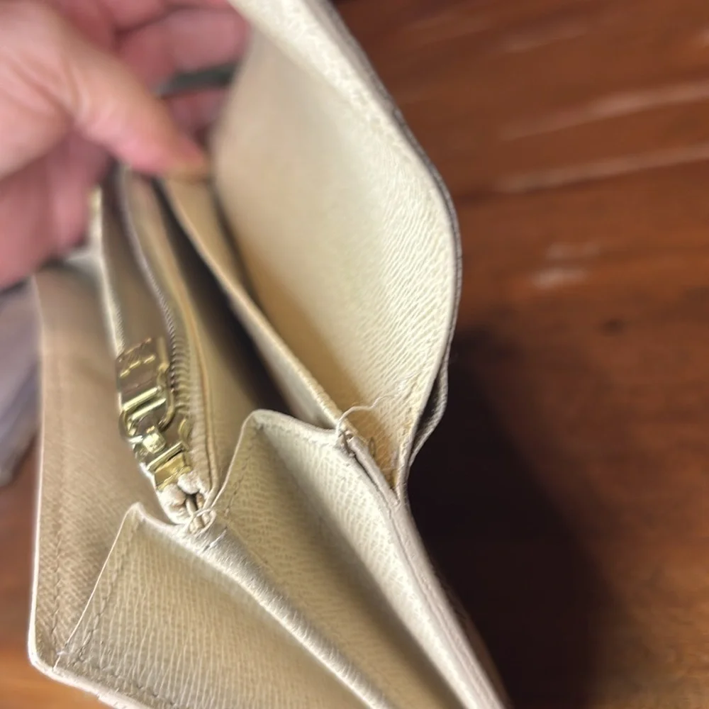 Louis Vuitton Damier Azure Sarah Wallet